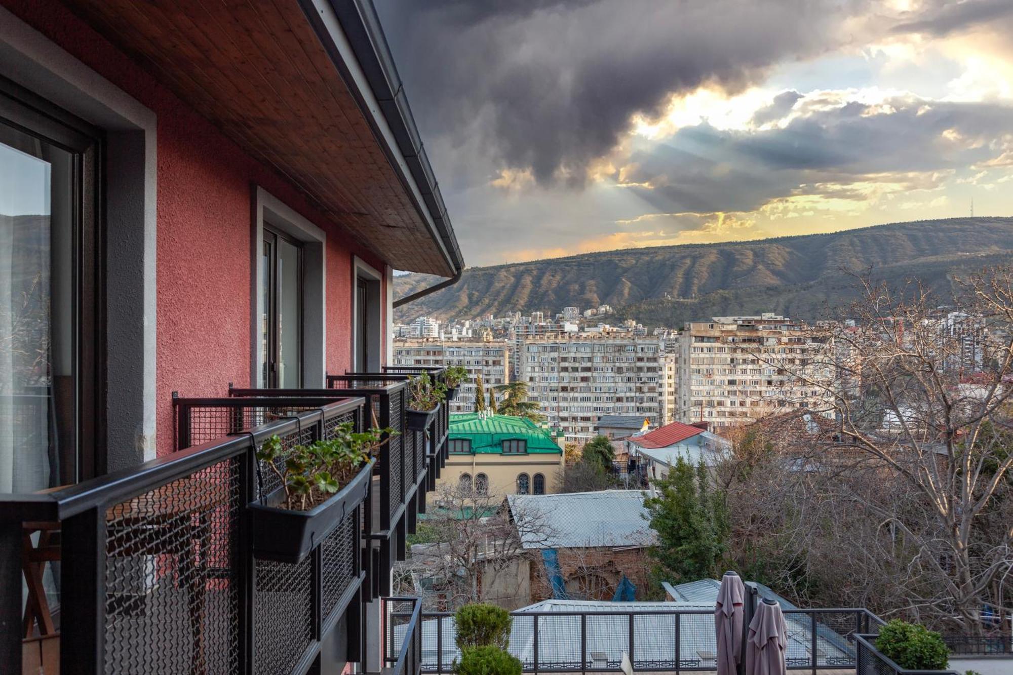 Alliance Hotel Tiflis Dış mekan fotoğraf